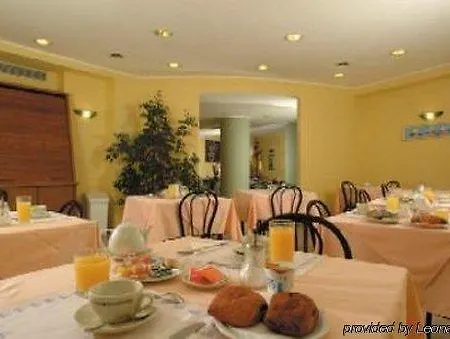 Otel Naviglio Grande Corsico