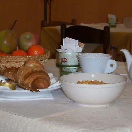 Naviglio Grande Hotel
