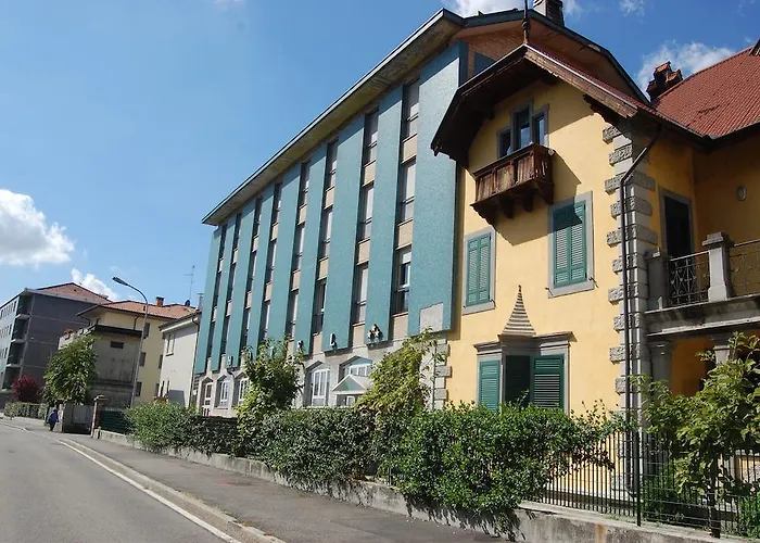 فندق Naviglio Grande 3*